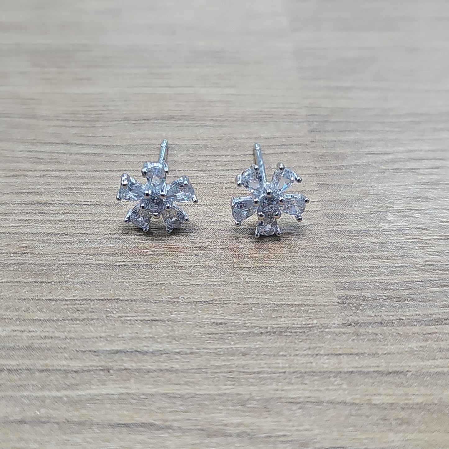 A504 Flower CZ Post Earrings