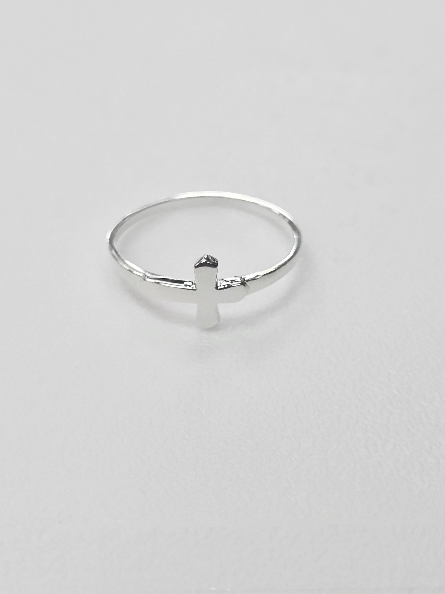 R930 Cross Ring