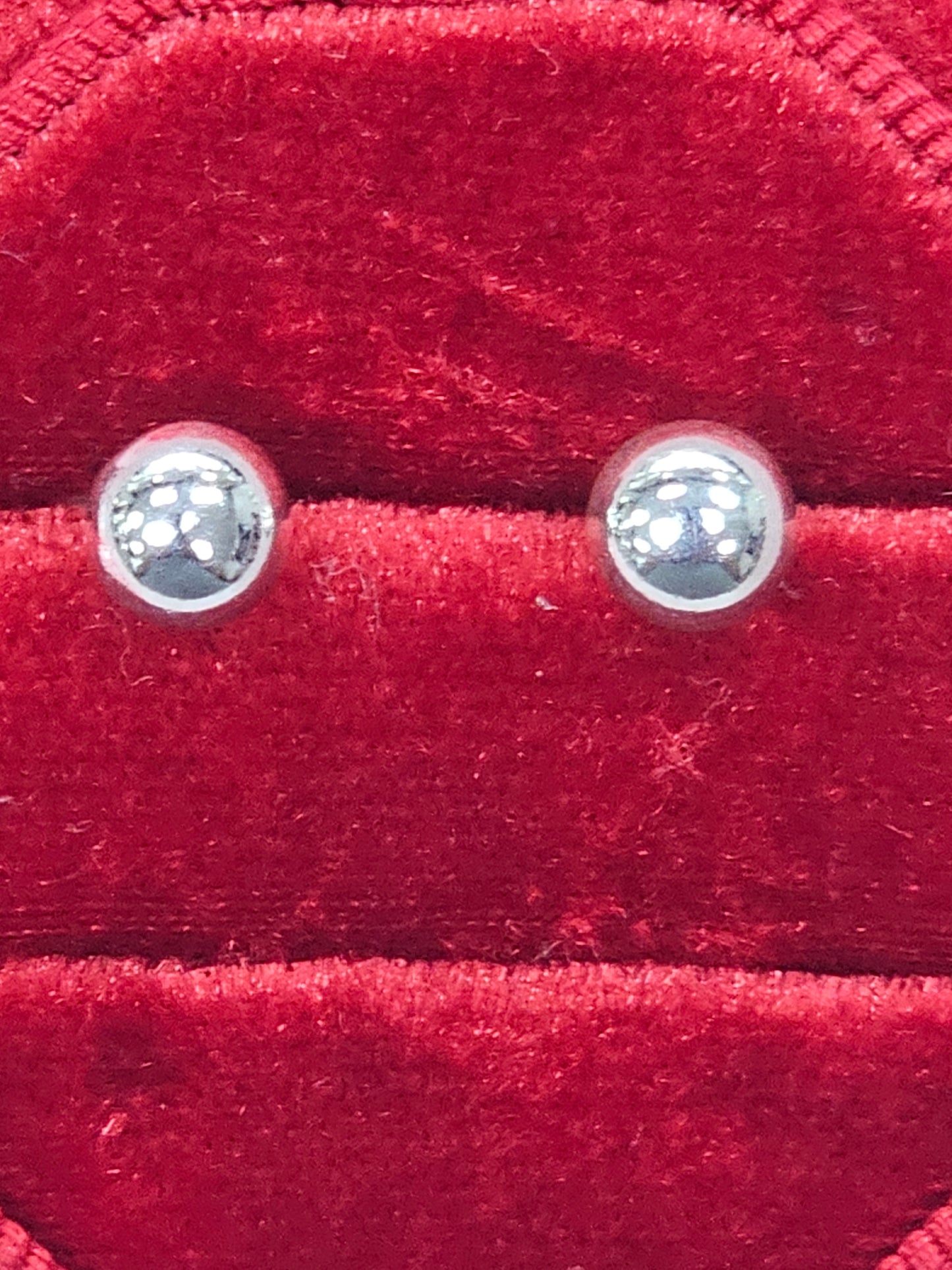 A960 Small Half ball Post Earring