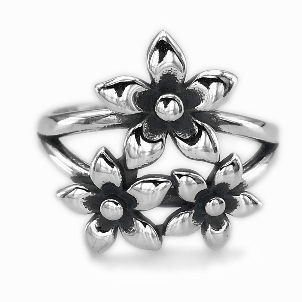 R963 Anillo Tres Flores