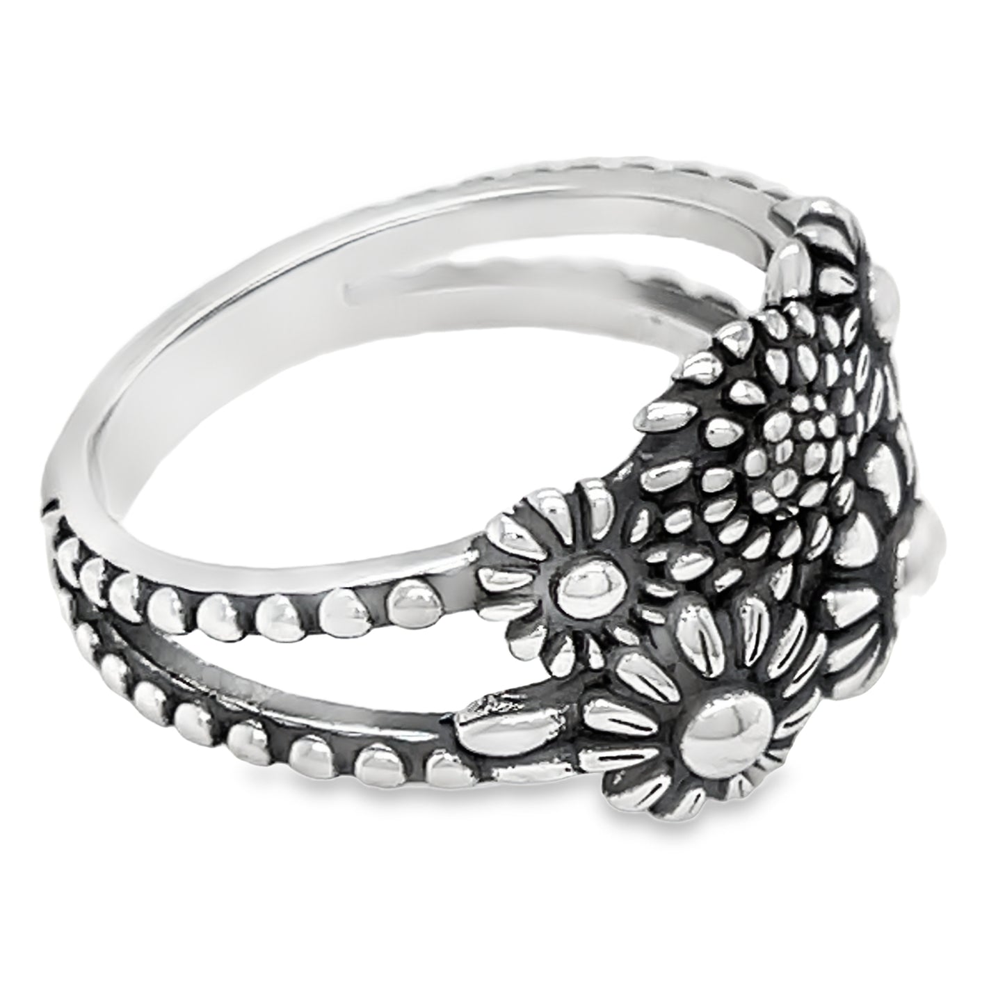 R899 Flower Ring