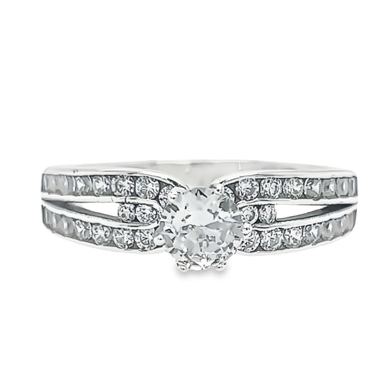 R702 Engagement Ring