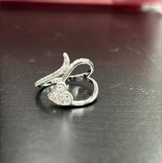 R808 Heart CZ Ring