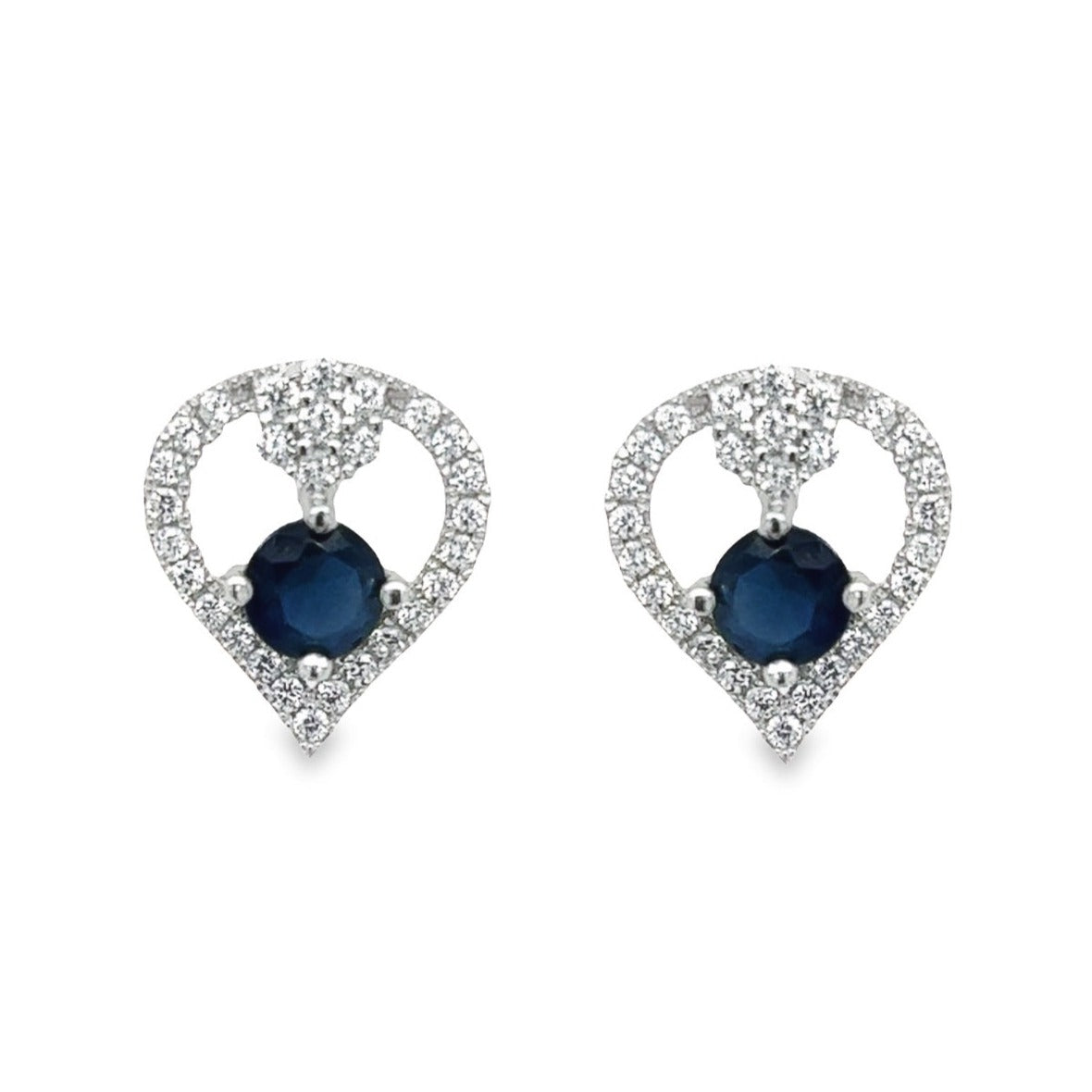 A639 Aretes con poste decorativo de diamantes en forma de corazón azul marino