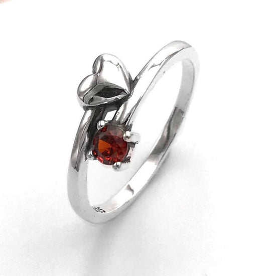 R851 Anillo Corazón Envuelto Rojo