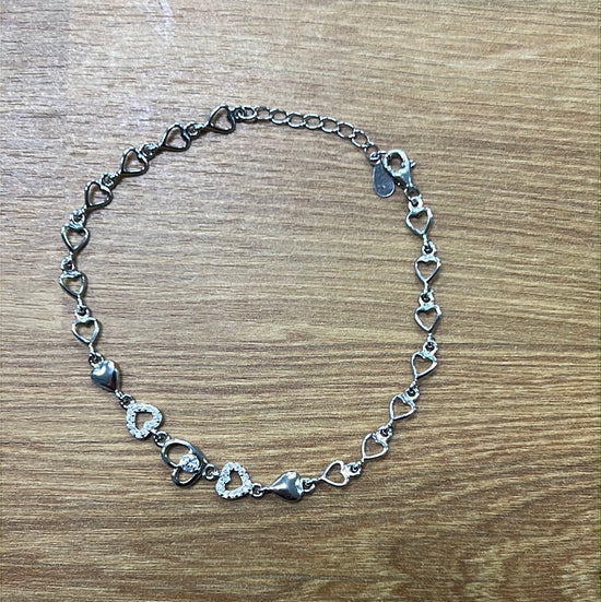 M392 Pulsera con eslabones de corazón