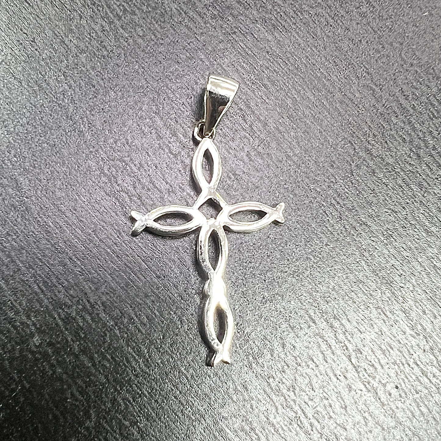 D1867 Cross with spaceso Pendant