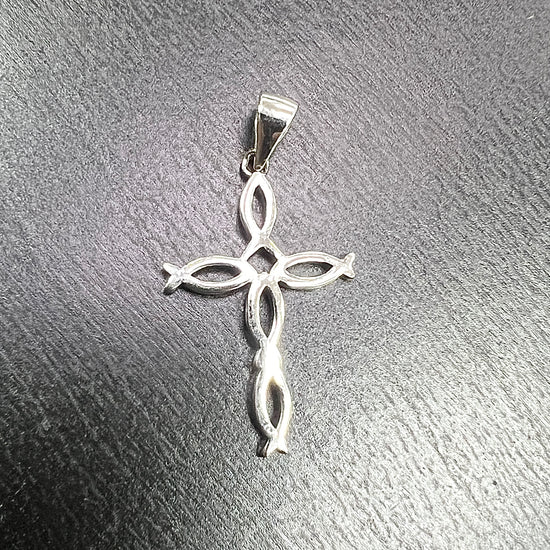 D1867 Cross with spaceso Pendant