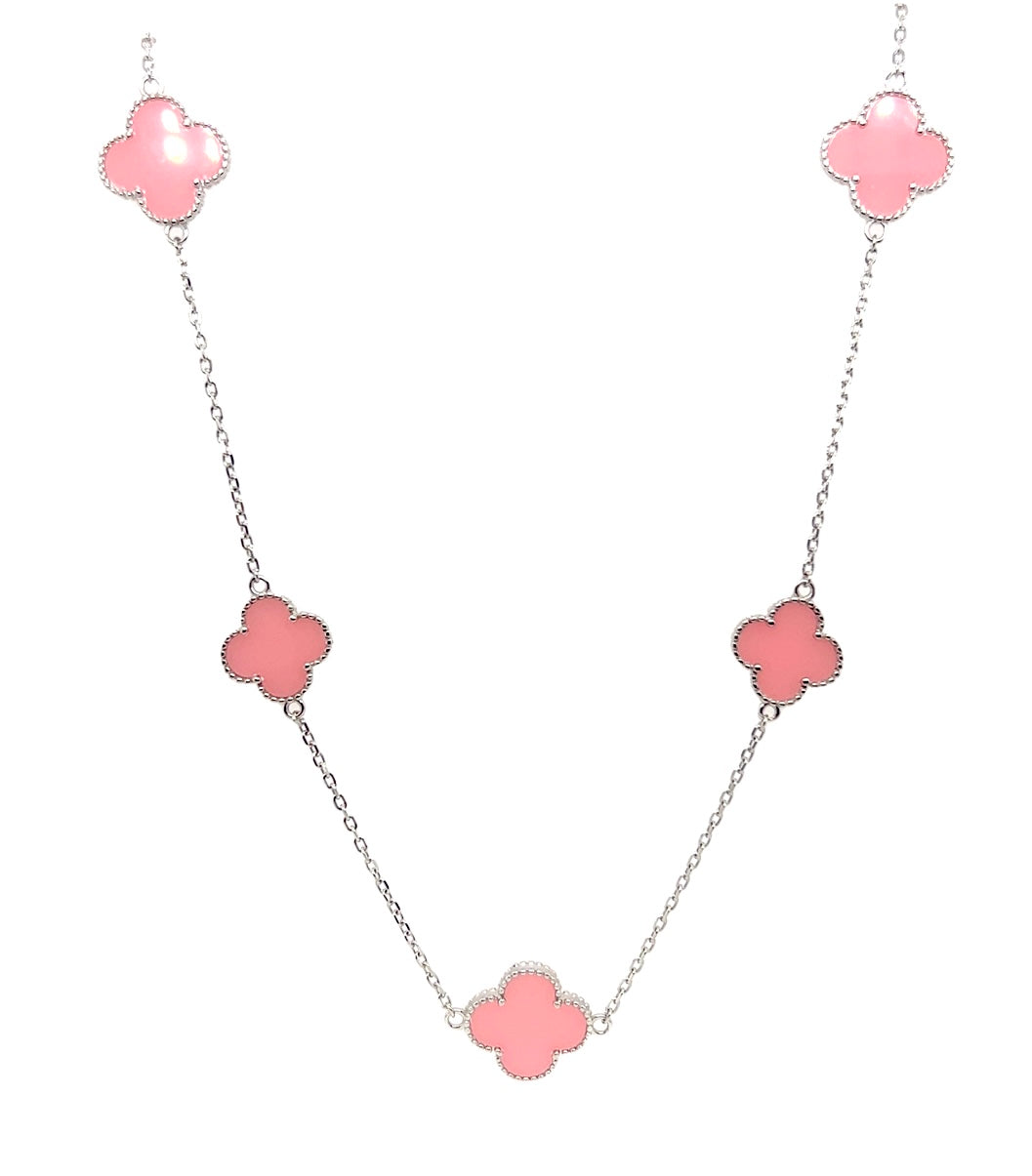 CA561 Collar de trébol rosa