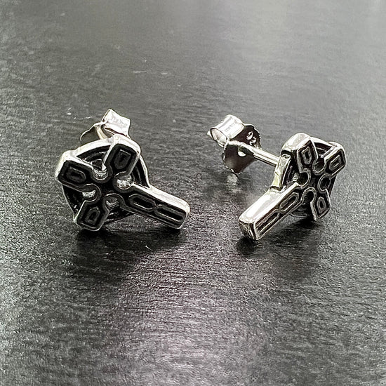 A745 cross post earrings