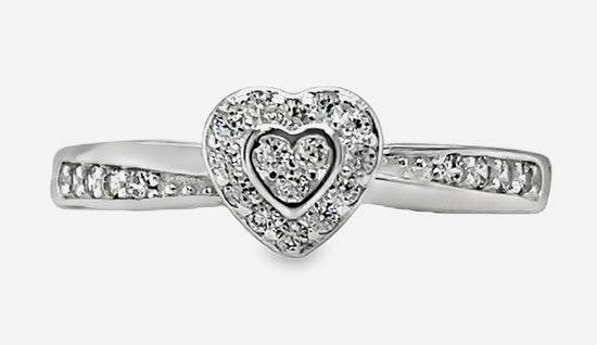 R689 Engagement Ring