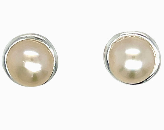 A894 Freshwater Pearl Post Earrings