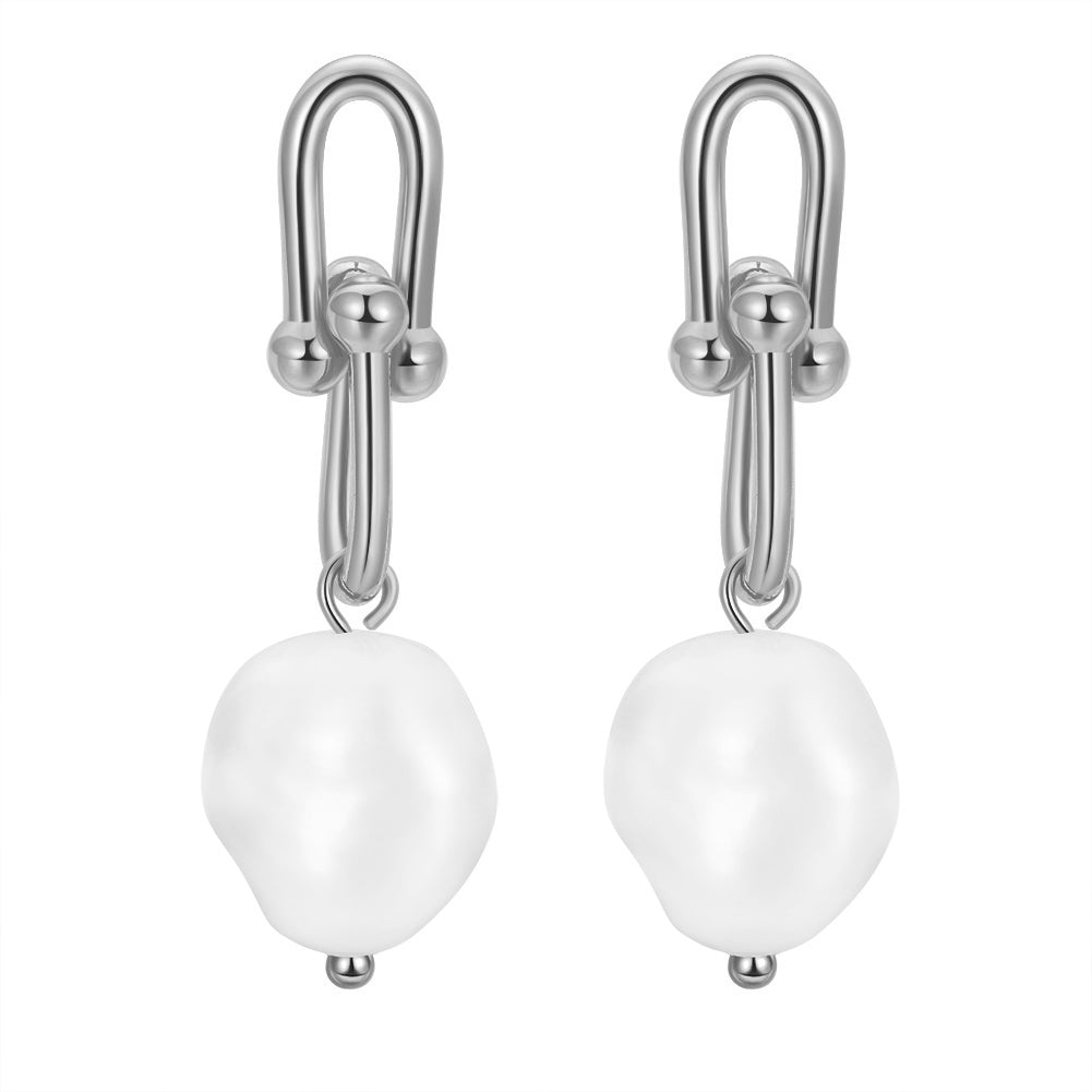 P567 Brand Freshwater Pearl Earrings