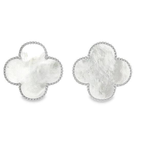 A799 Big White Flower Clover Post Earrings