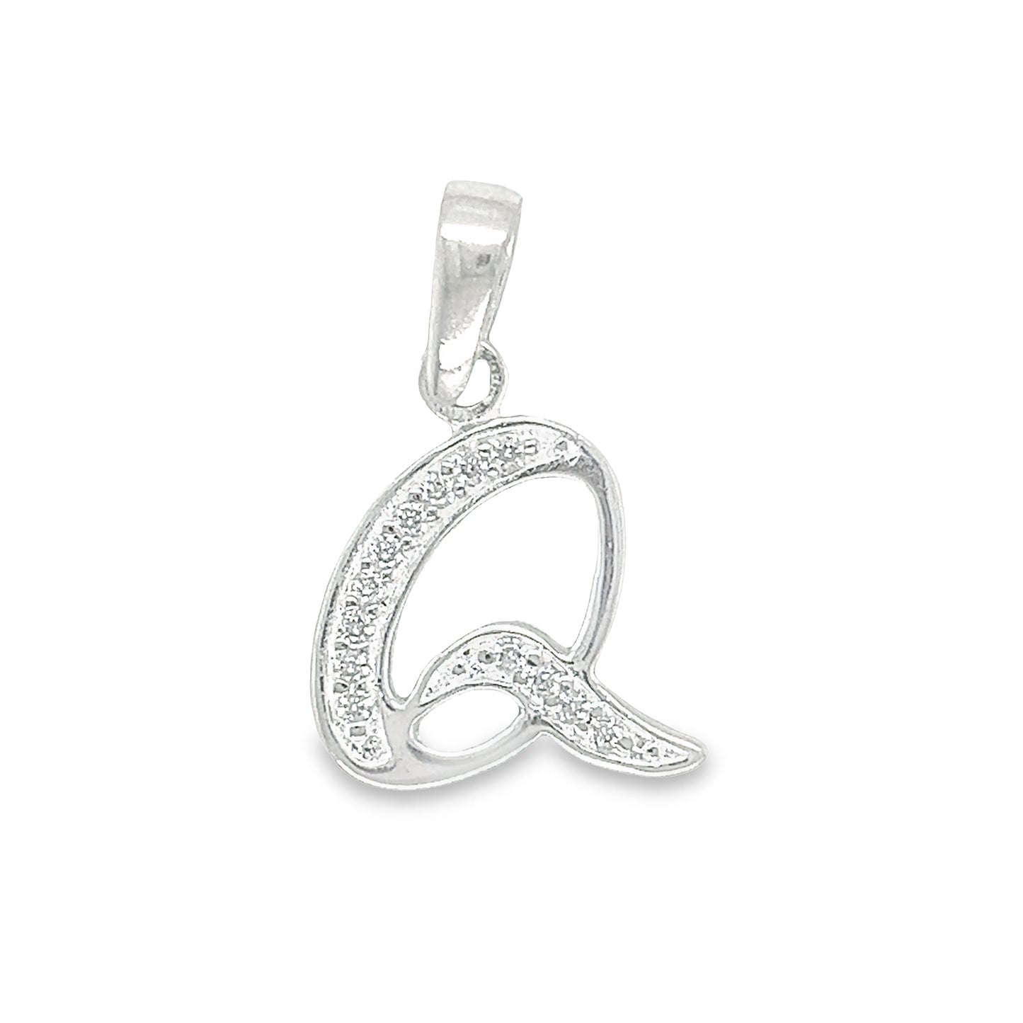 D881 Letter Q Pendant