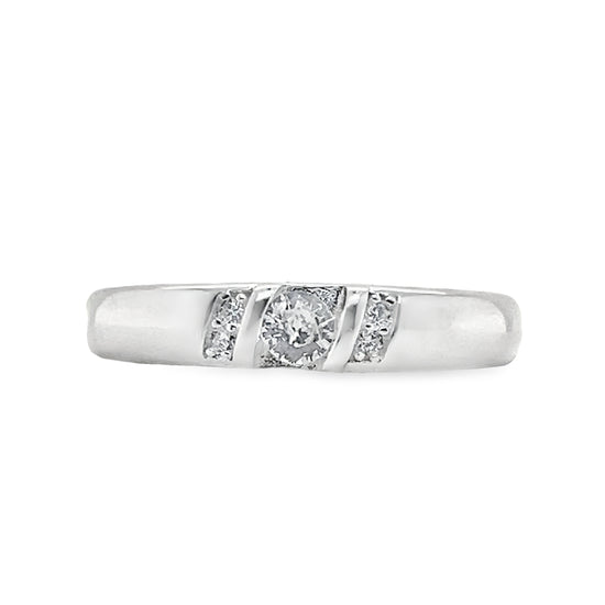 R684 Woman Wedding Ring