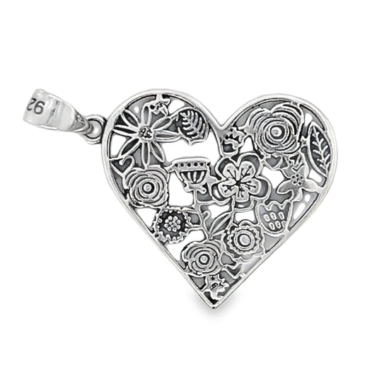 D1865 Heart Flower leaves Pendant