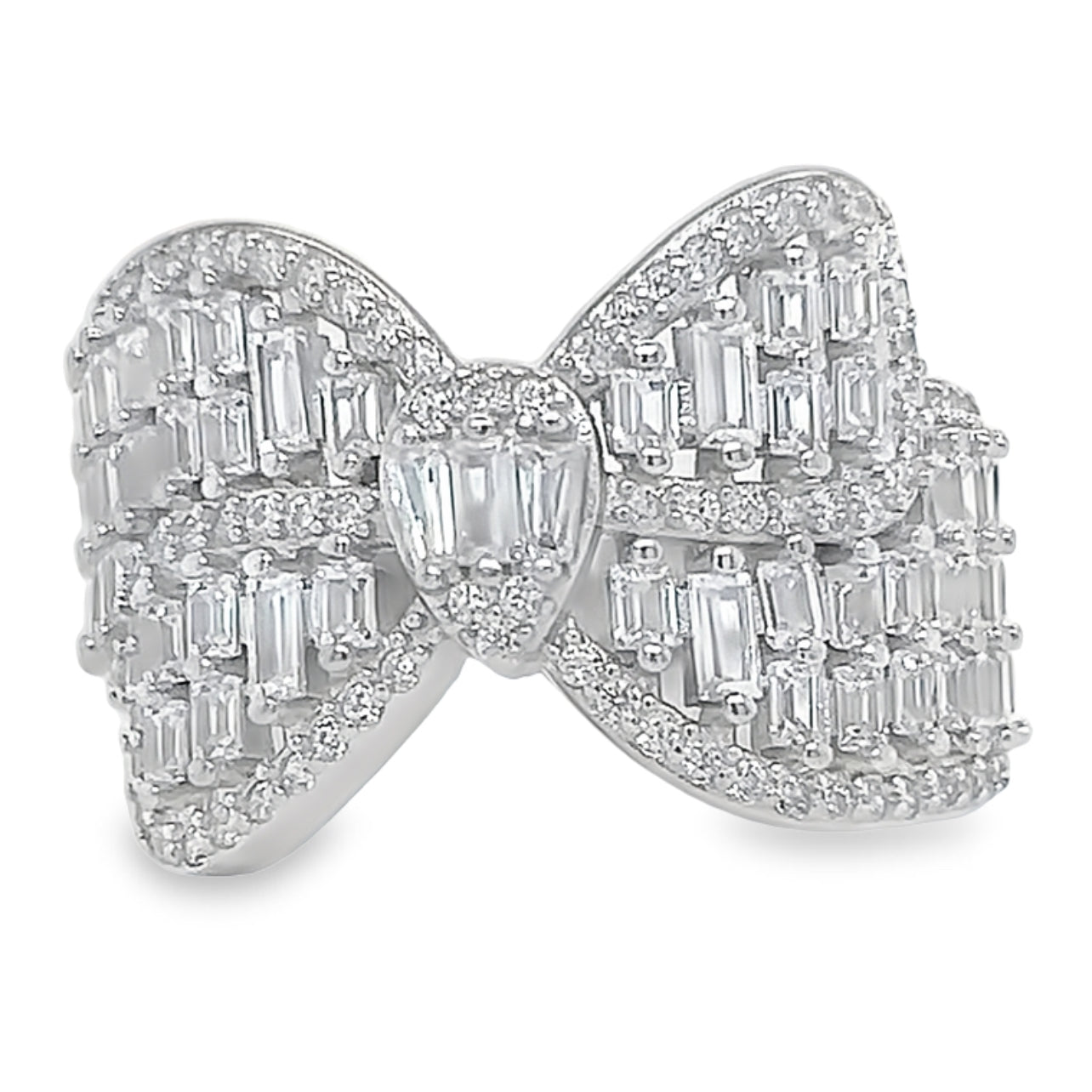 R941 Elegant Bow Ring