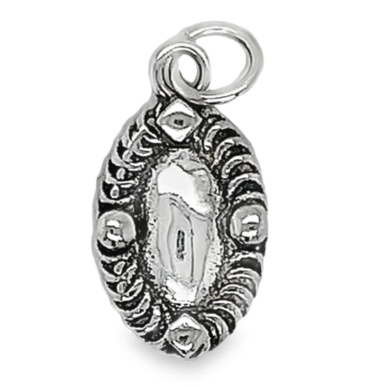 D542 Oval Pendant