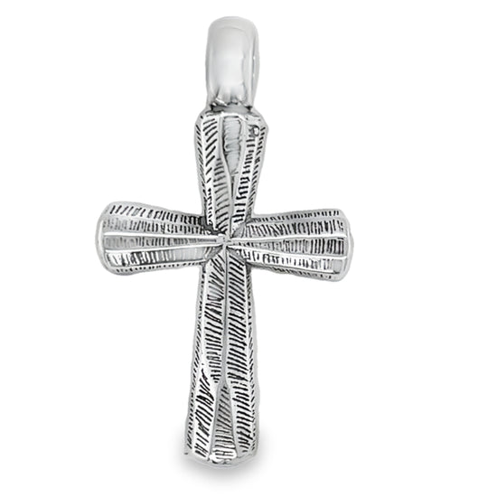 D1978 Hammered Cross Pendant