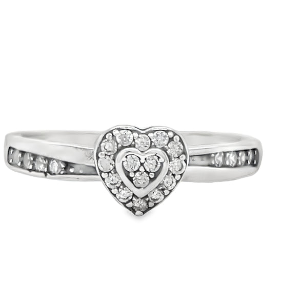 R692 Heart Ring