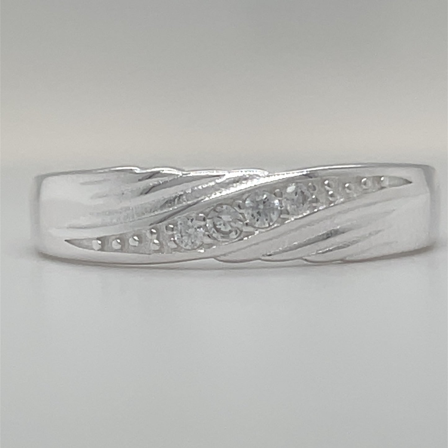 R694 Man Wedding Ring