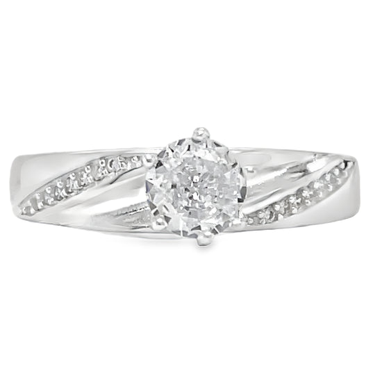 R695 Engagement Ring