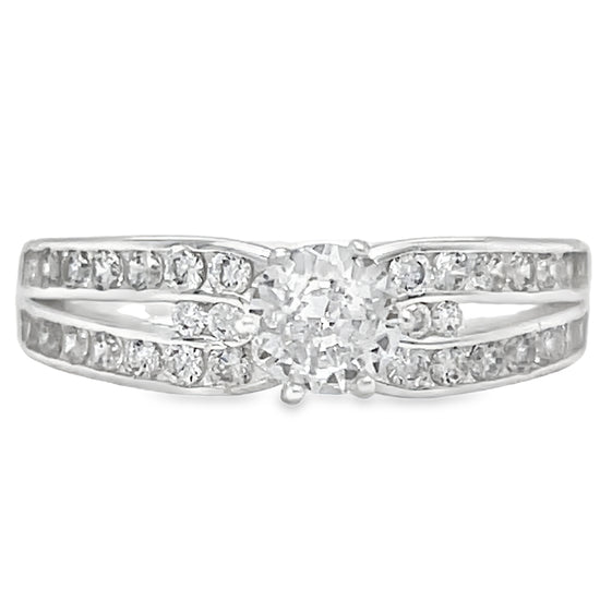 R700 Engagement Ring