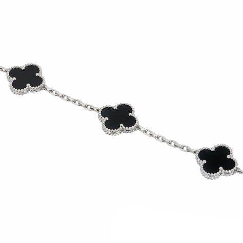 CA231 Black Flower Necklace