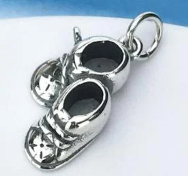 D1677 baby boy shoes Pendant