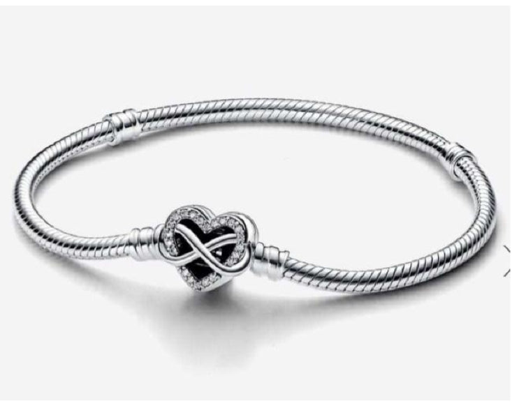 M417 Infinity Heart Charm Bracelet