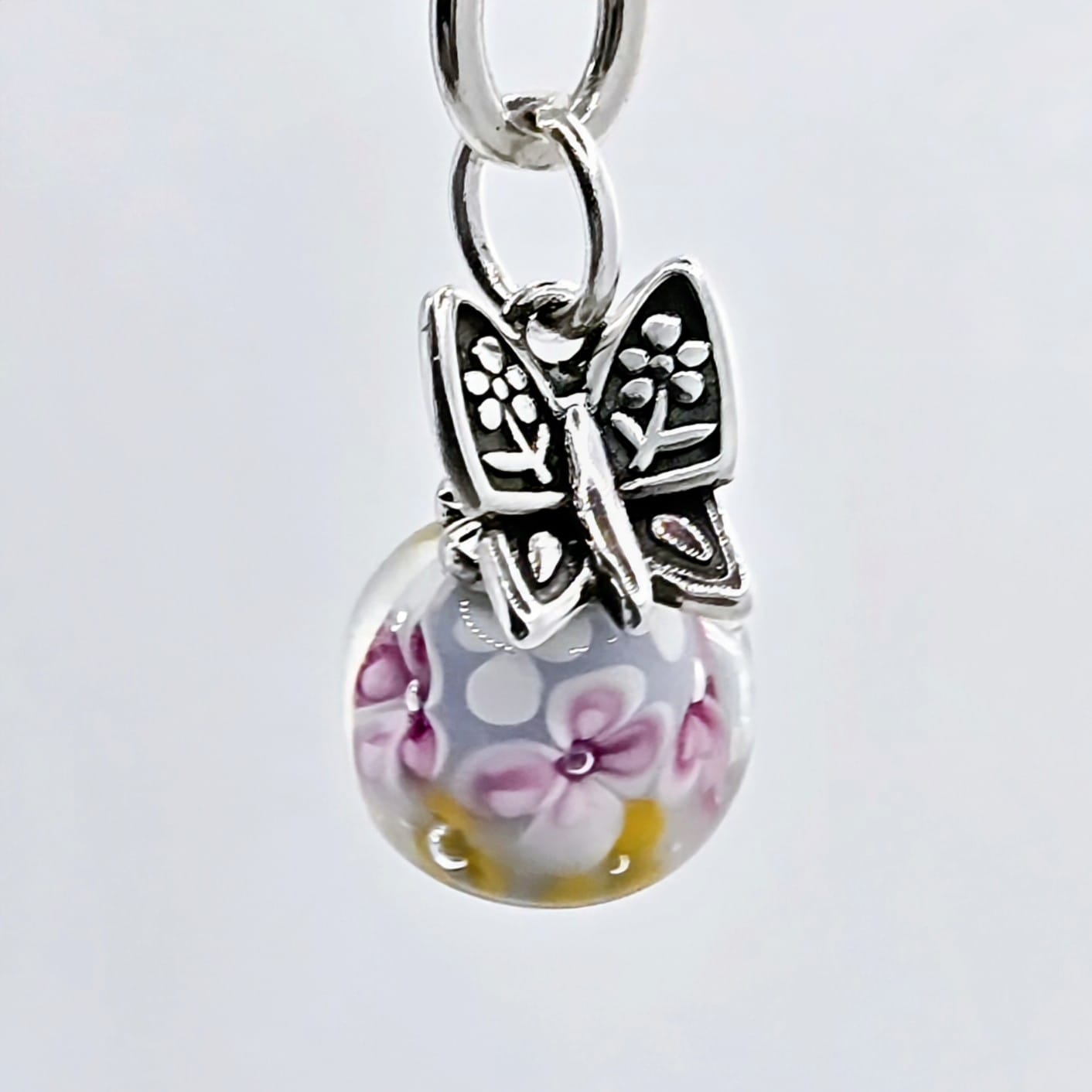 D2077 Butterfly With Flowers Pendant