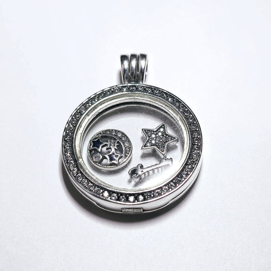 D2224 Floating Charms Pendant Charms Included