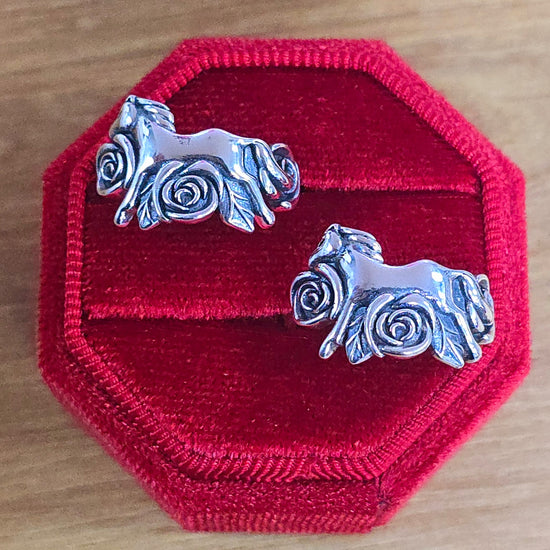 R1010 Horse Rose Ring