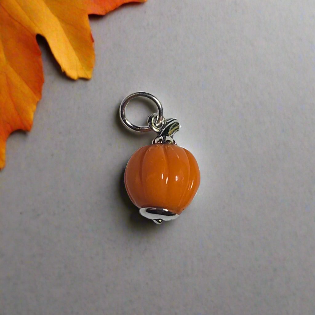 D2353 Orange Pumpkin Pendant