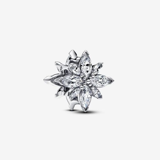 D2383 Flower Charm