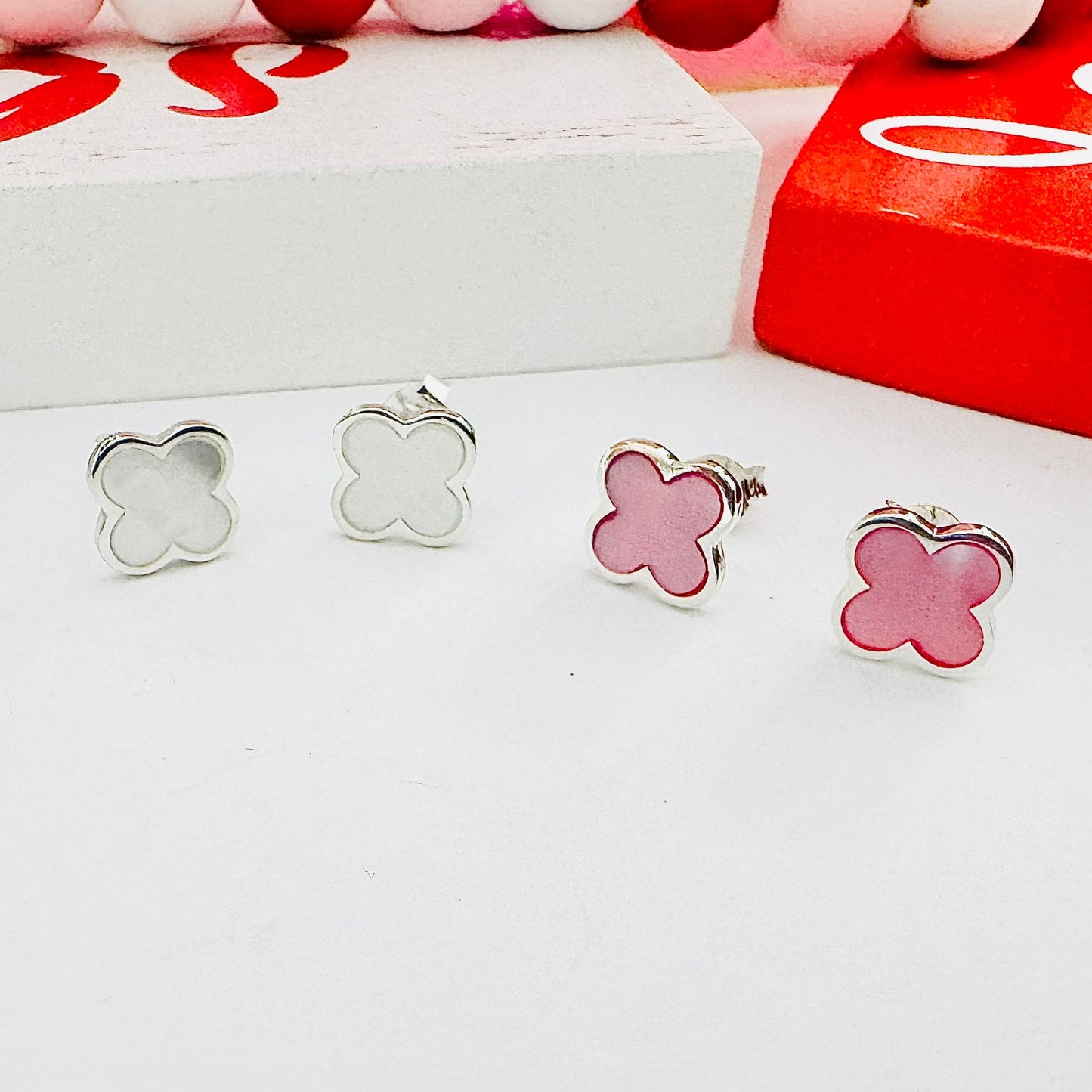 A1098 Clover Earrings 10mm