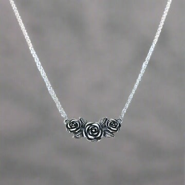 CA225 Rose Necklace