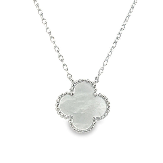 CA161 White Flower Necklaces