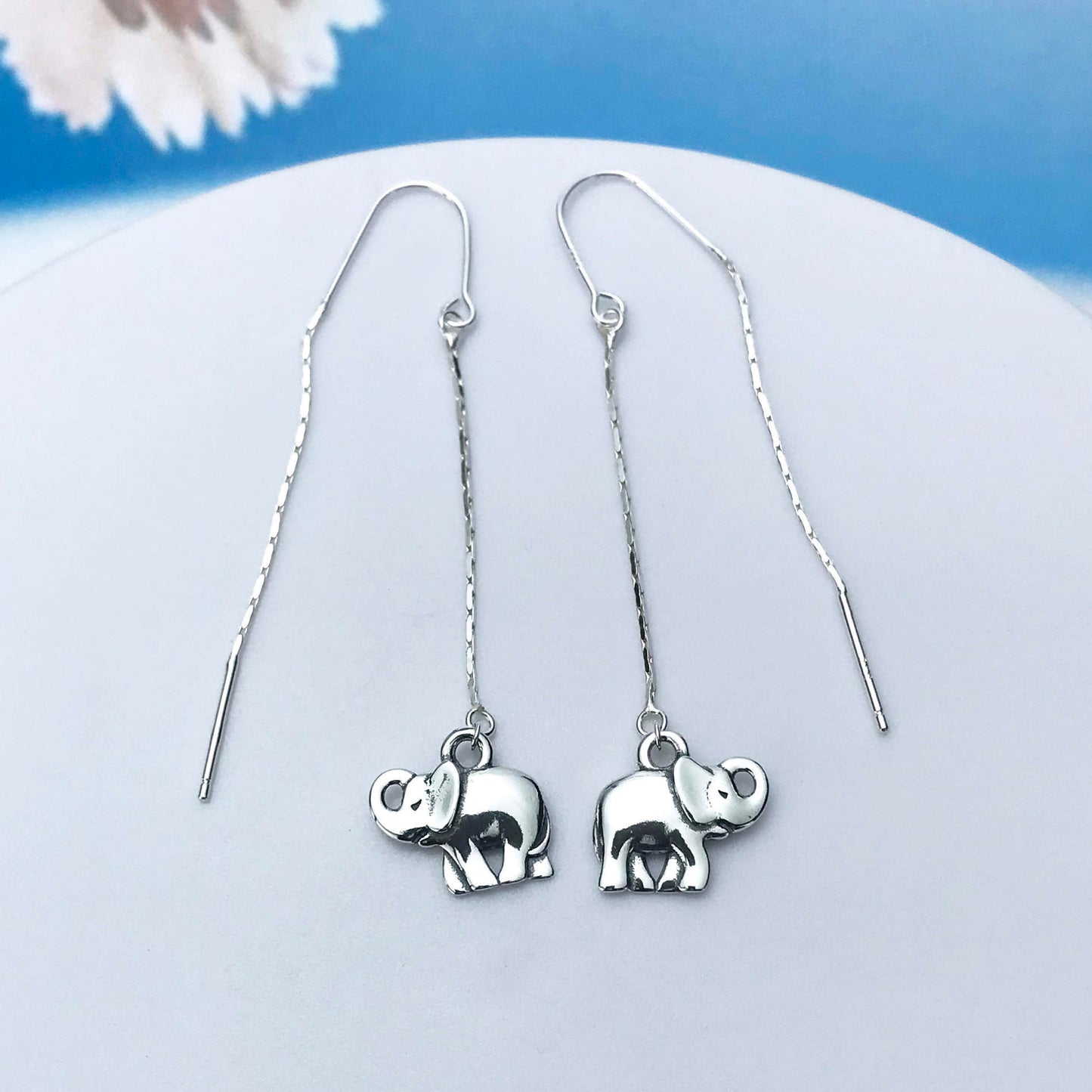 P389 Elephant Earring