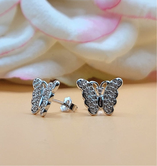 Aretes de mariposa con detalles de diamantes A56