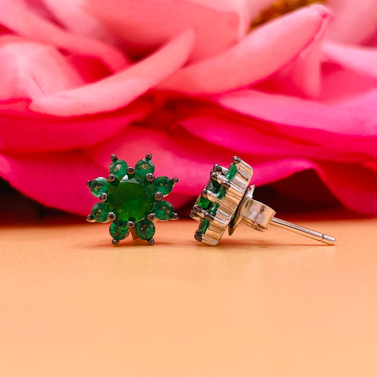 A673 Flowers Green Petals Post Earrings