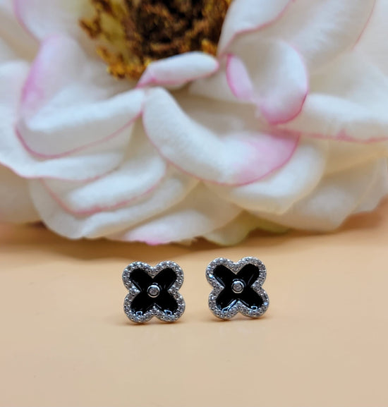 A523 Black Clover Flower Post Earrings