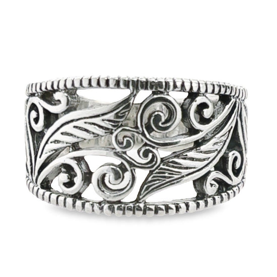 R138 Leaf Cut Ring