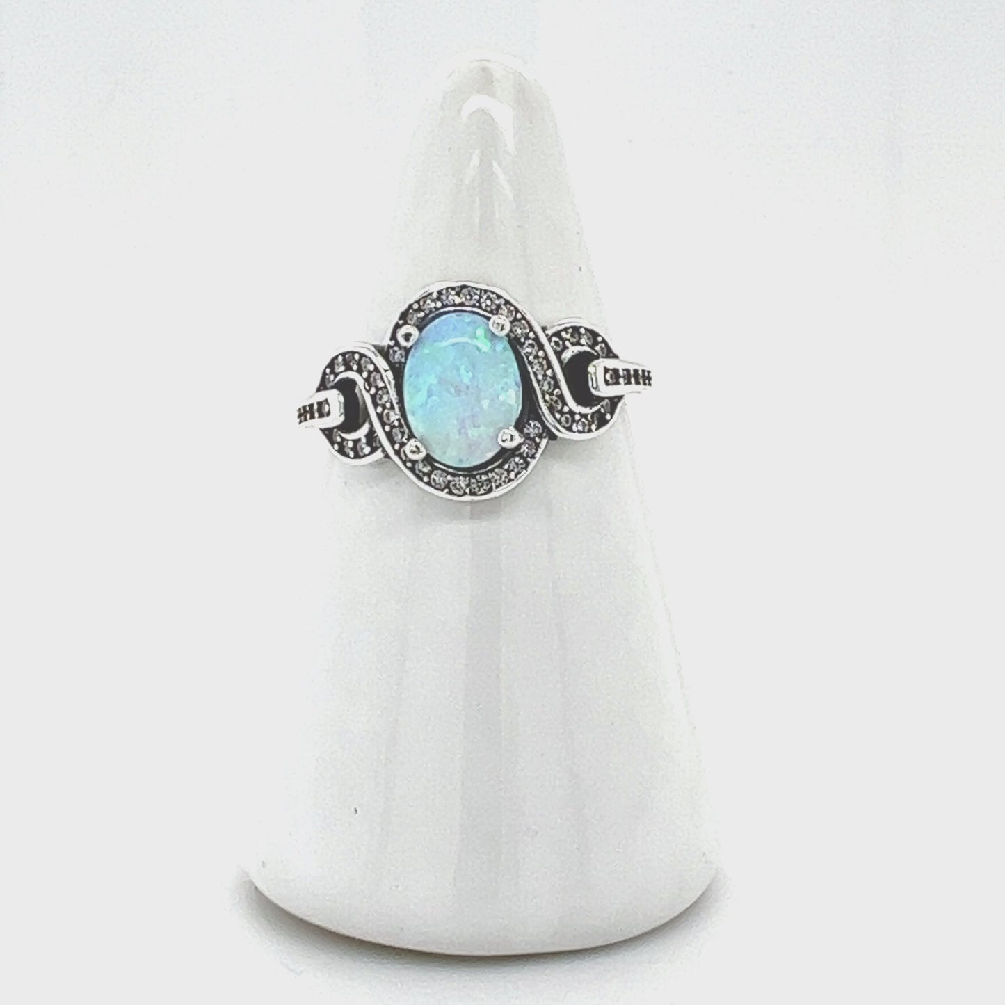 Load and play video in Gallery viewer, R5 Oval Opal Ring
