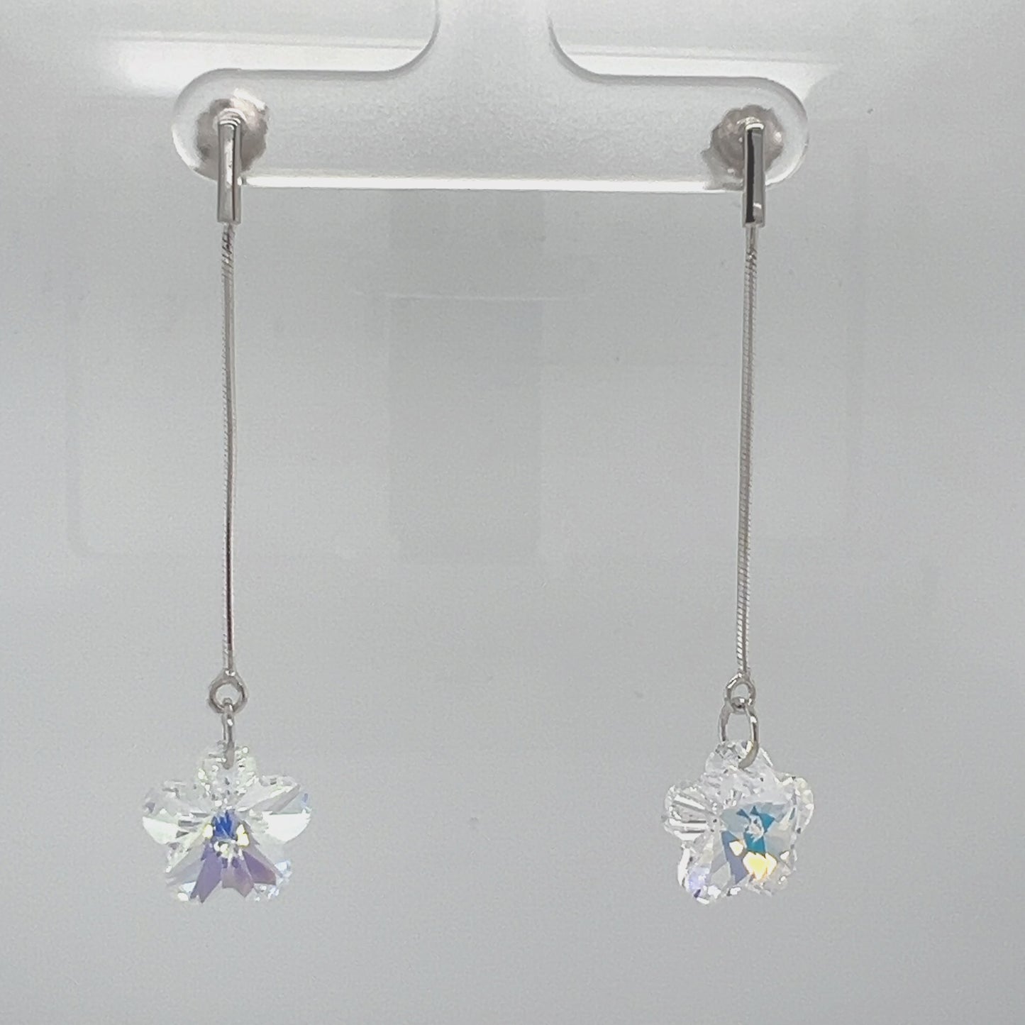 Load and play video in Gallery viewer, P465 flower earring
