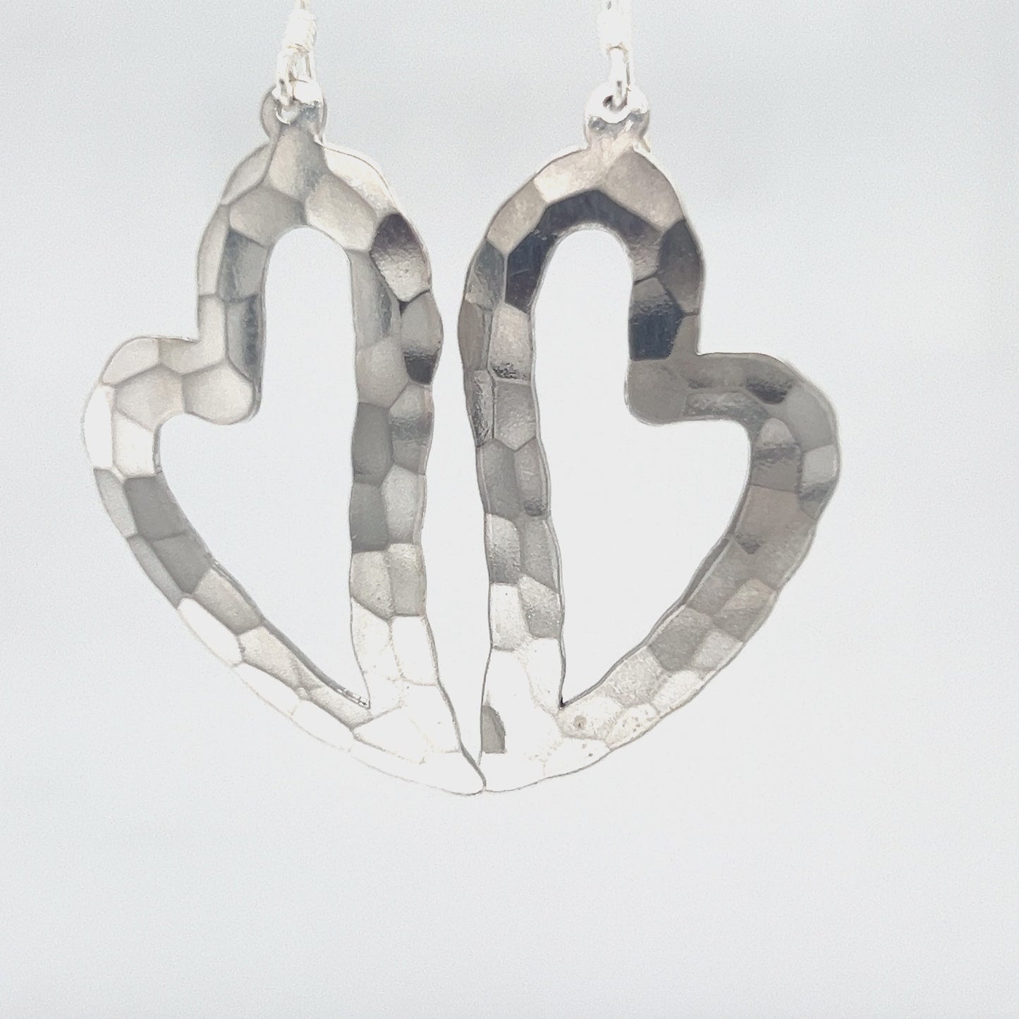 Load and play video in Gallery viewer, P516 Heart hooks Earrings
