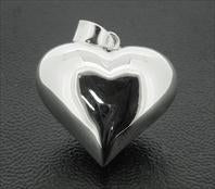 D2183 Big Heart Pendant