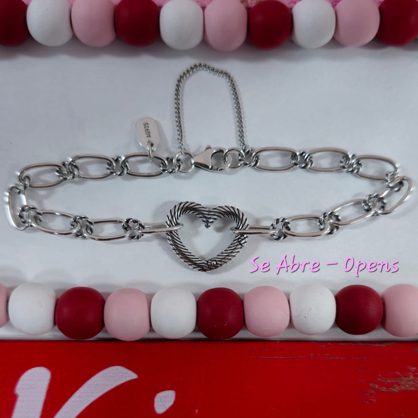 M596 Heart Opens Charm Bracelet