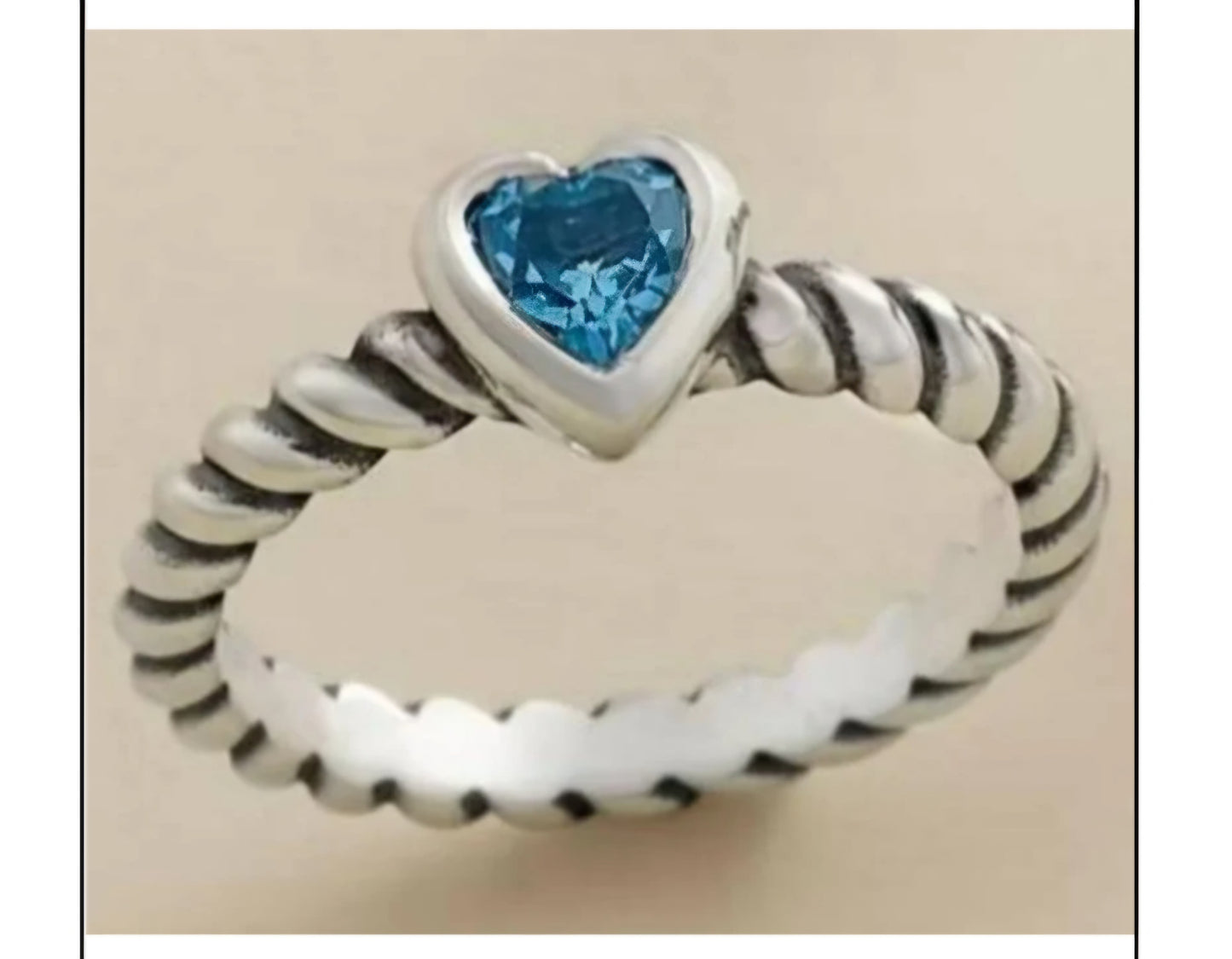 R947 Anillo Corazón Azul